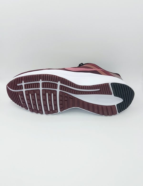 20240422_180752 NIKE QUEST 4