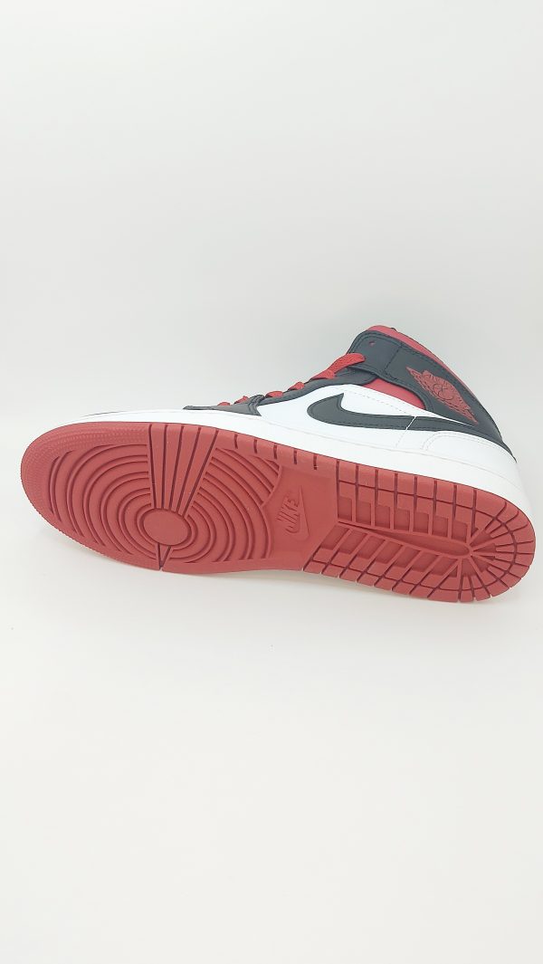 20240423_124003 NIKE AIR JORDAN1 MID