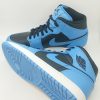 NIKE AIR JORDAN 1 MID