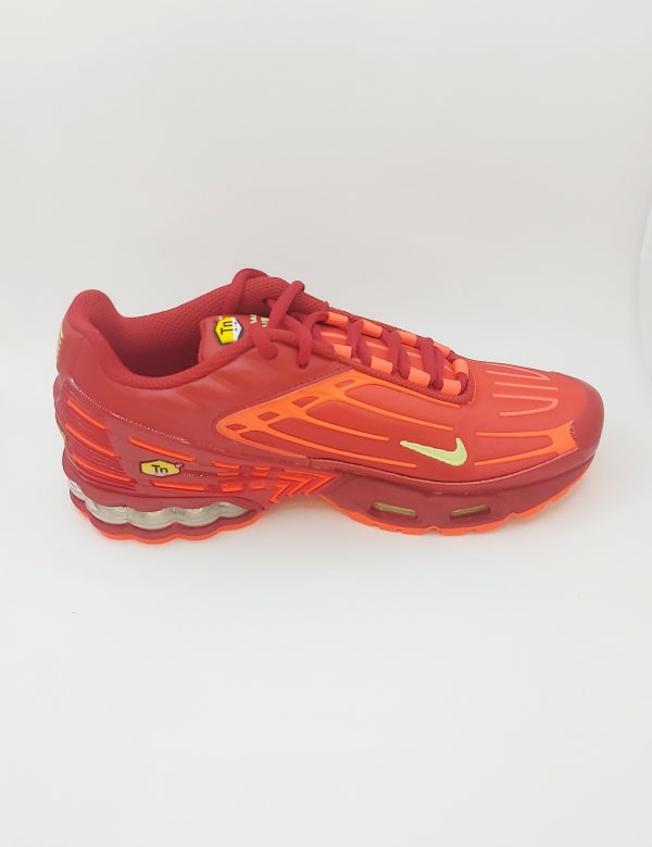 20240423_151037 NIKE AIR MAX PLUS 3