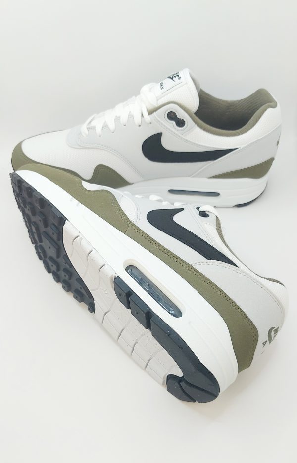 20240423_155458 NIKE AIR MAX 1