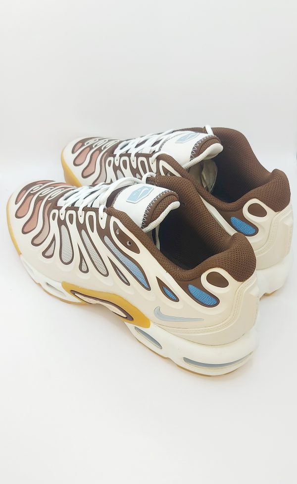 20240423_164317 NIKE AIR MAX PLUS DRIFT