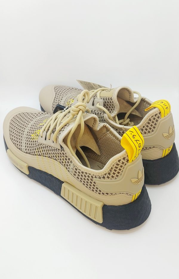 20240423_170332 ADIDAS NMD R1 MARVEL
