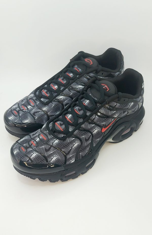 20240423_174930 NIKE AIR MAX PLUS