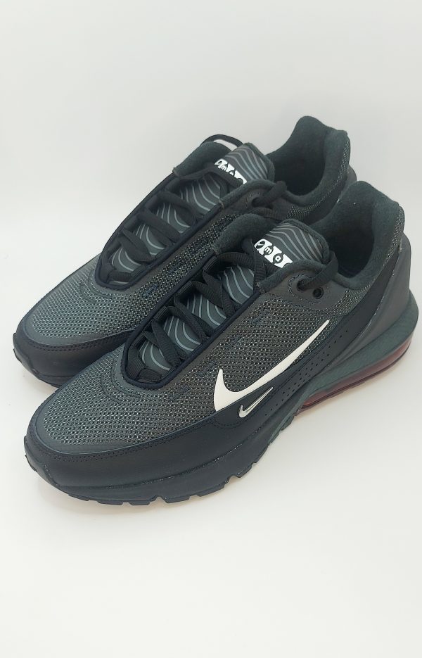 20240423_175226 NIKE AIR MAX PULSE