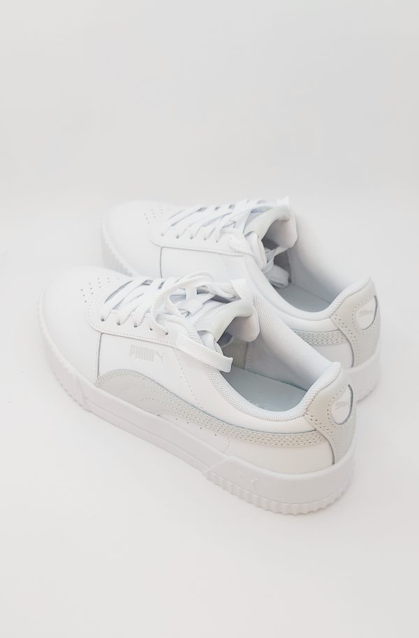 PUMA CARINA